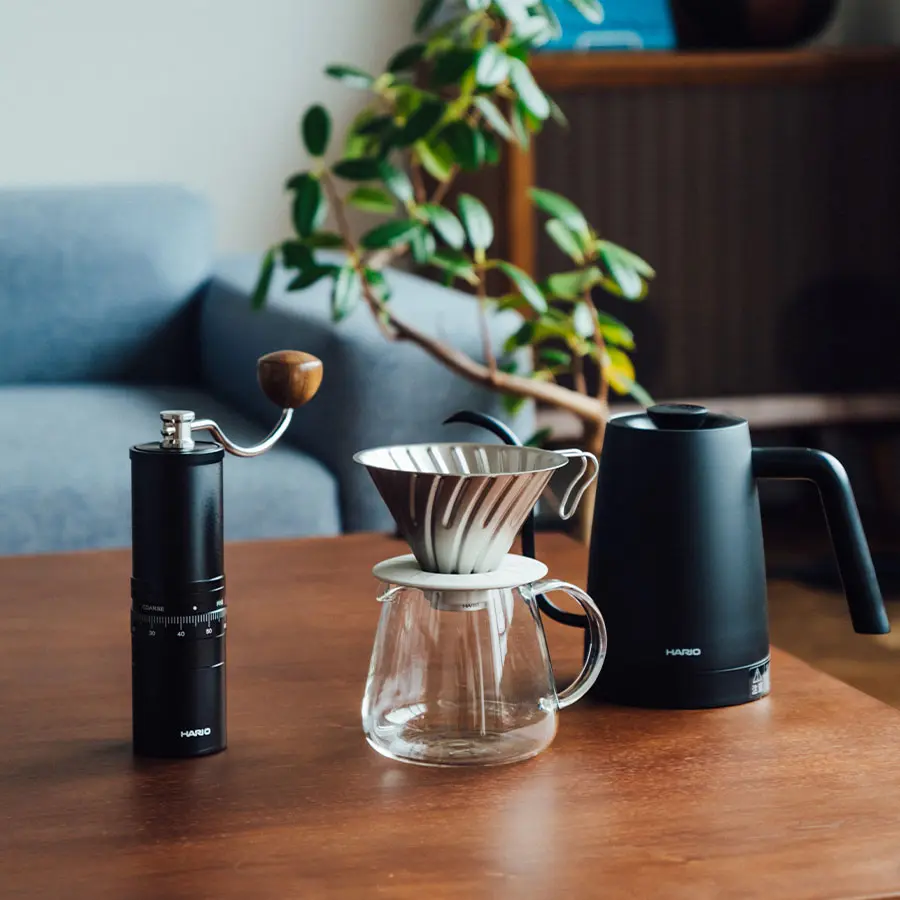 V60 TITANIUM DRIPPER