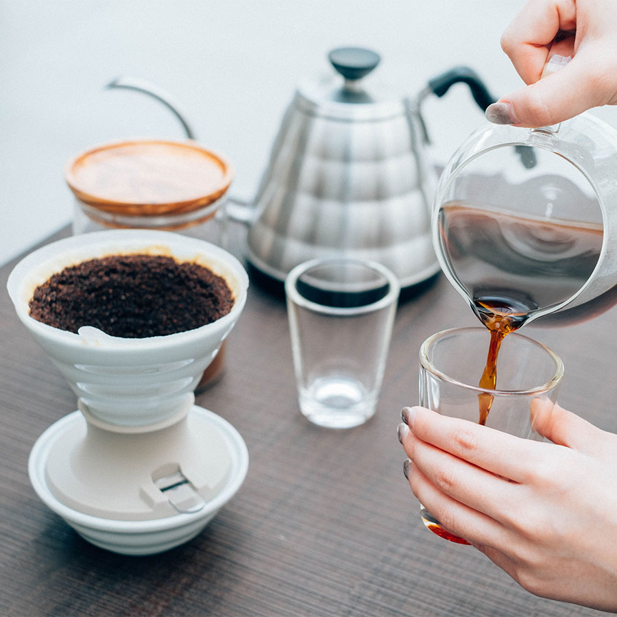 V60 Ceramic Immersion Coffee Dripper SWITCH 02 - Jasmine White