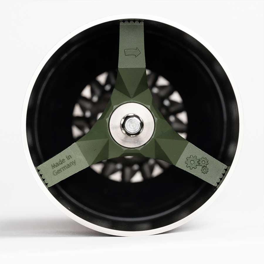 Comandante C40 LAB Series Tigershark