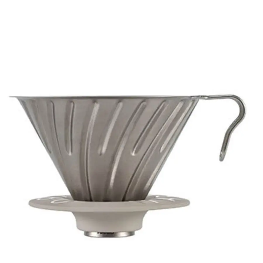 V60 TITANIUM Dripper 02